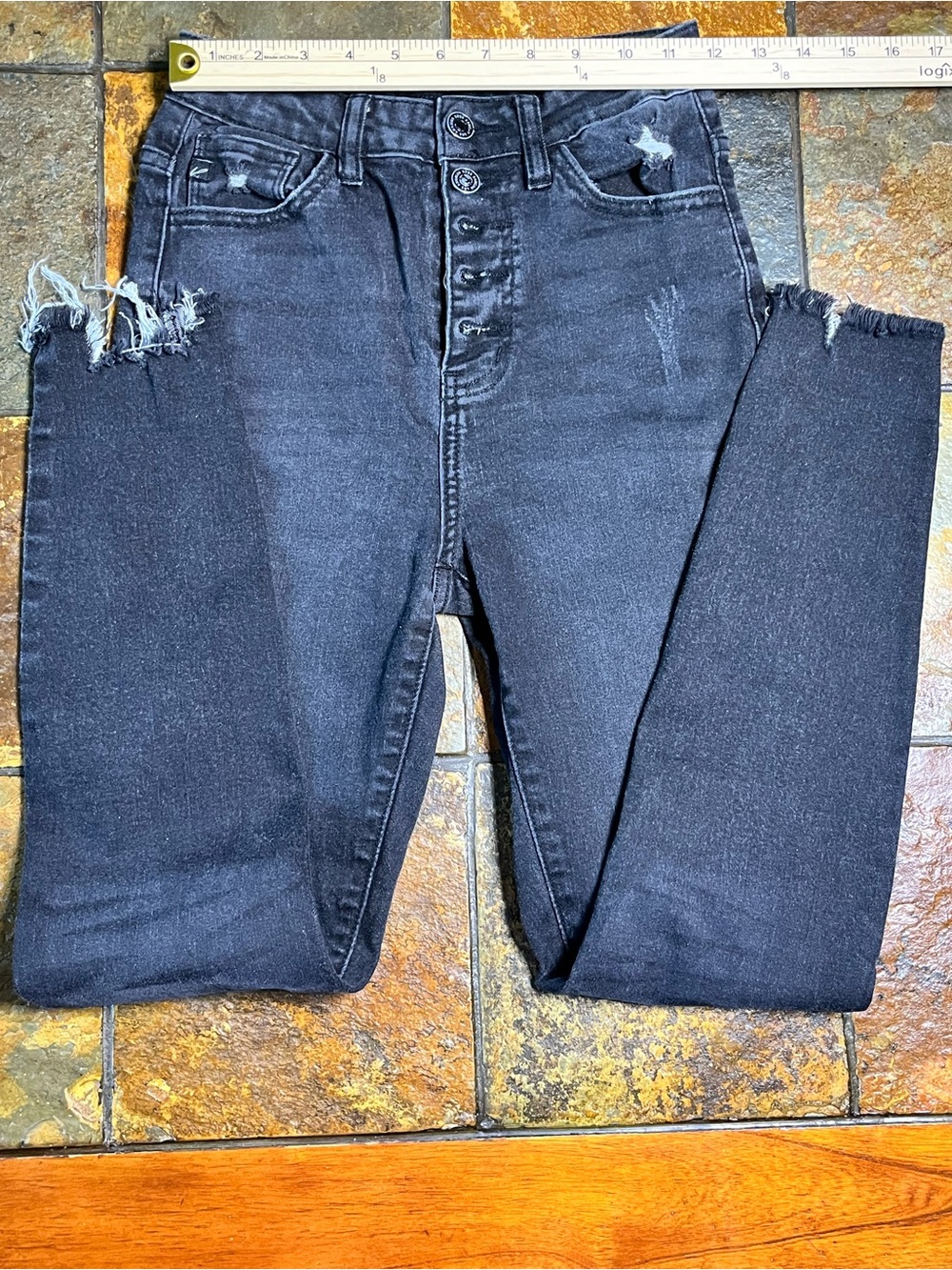 KanCan Graison High Rise Super
Skinny Size 3/25